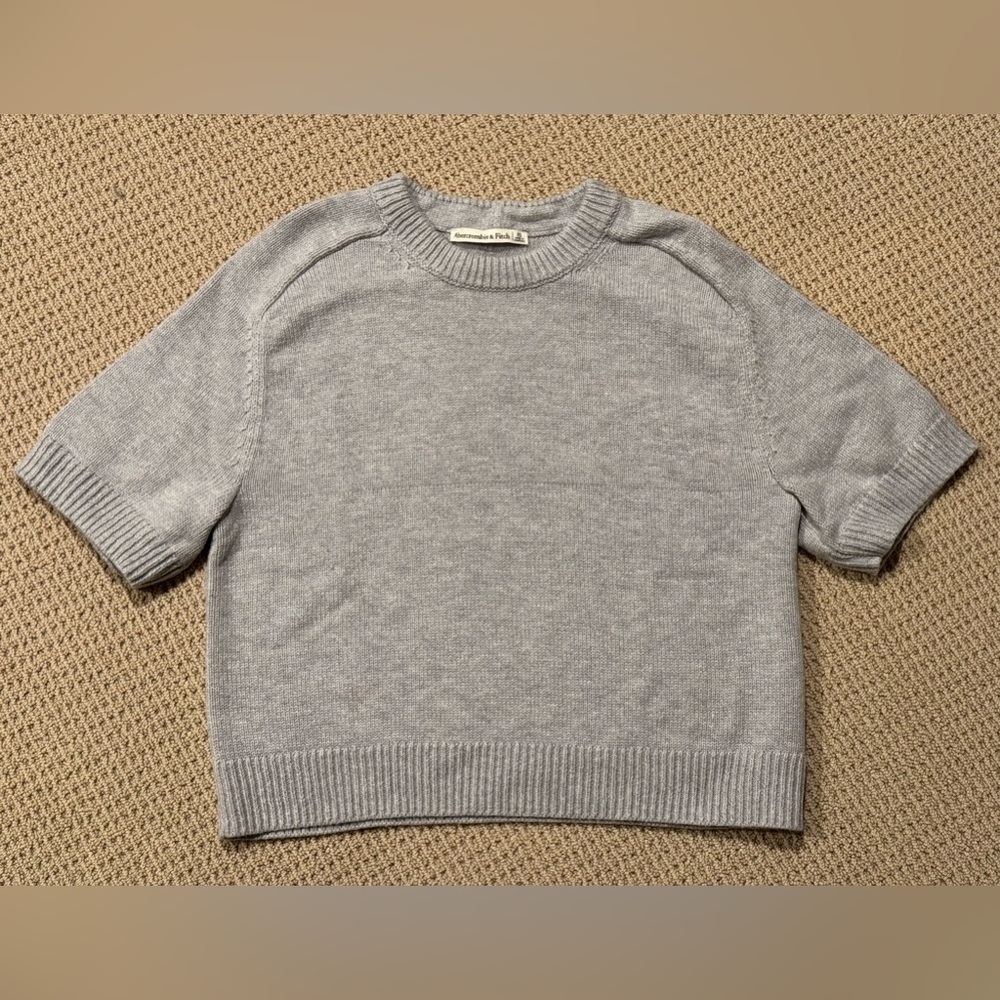 Abercrombie & Fitch Women’s Sweater - Size XS